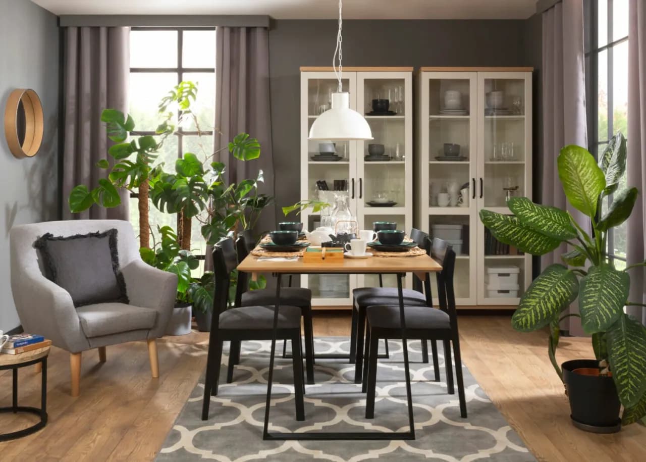 Czym obić krzesła, aby były trwałe i stylowe – najlepsze materiały