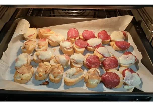 Co na stół na imprezę? Sprawdzone przepisy na pyszne przekąski Co na stół na imprezę? Sprawdzone przepisy na pyszne przekąski